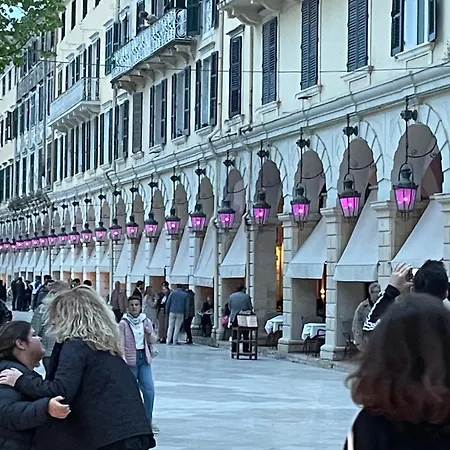 New Renovated Stylisch In Corfu Town Appartamento